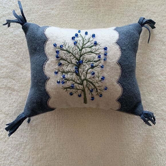 Vintage Set of 3 wool Costal Pillows felted Blue & Cream beaded embroidered - Picture 4 of 10